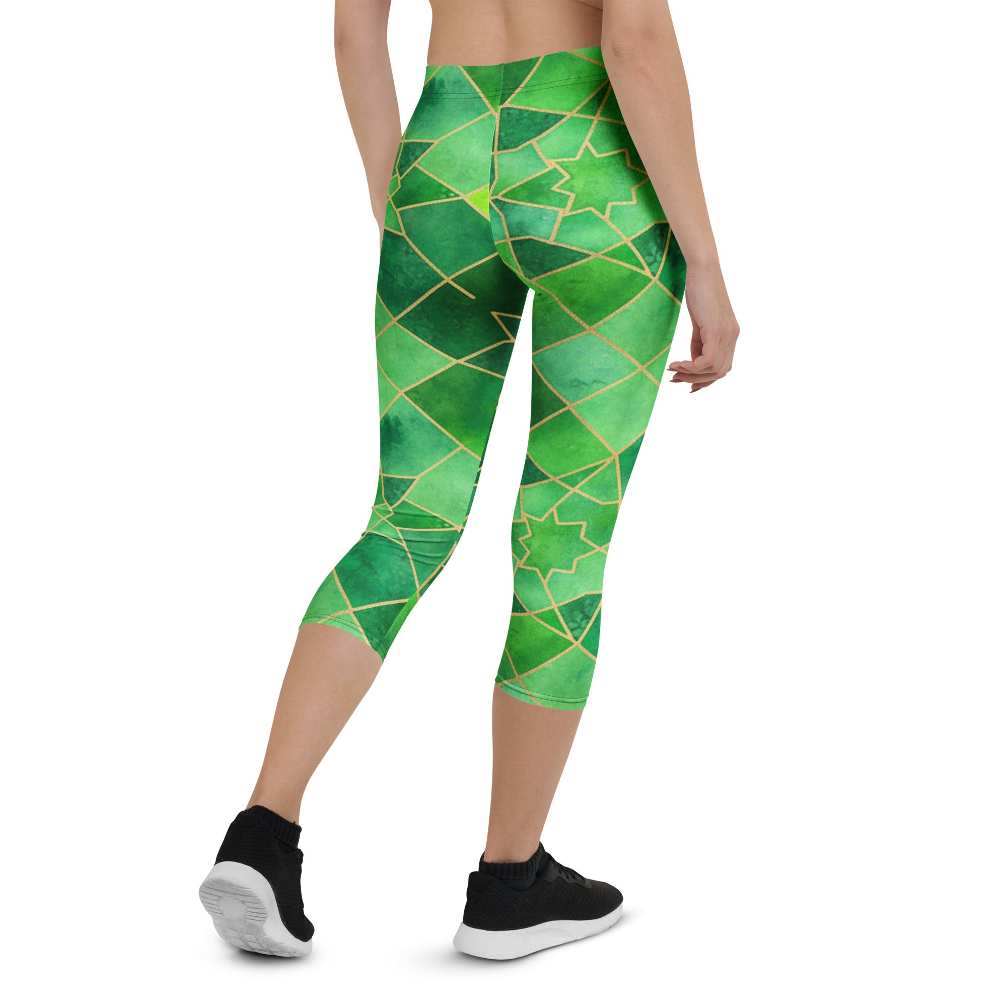 Emerald Jewel Capri Leggings | GearBunch
