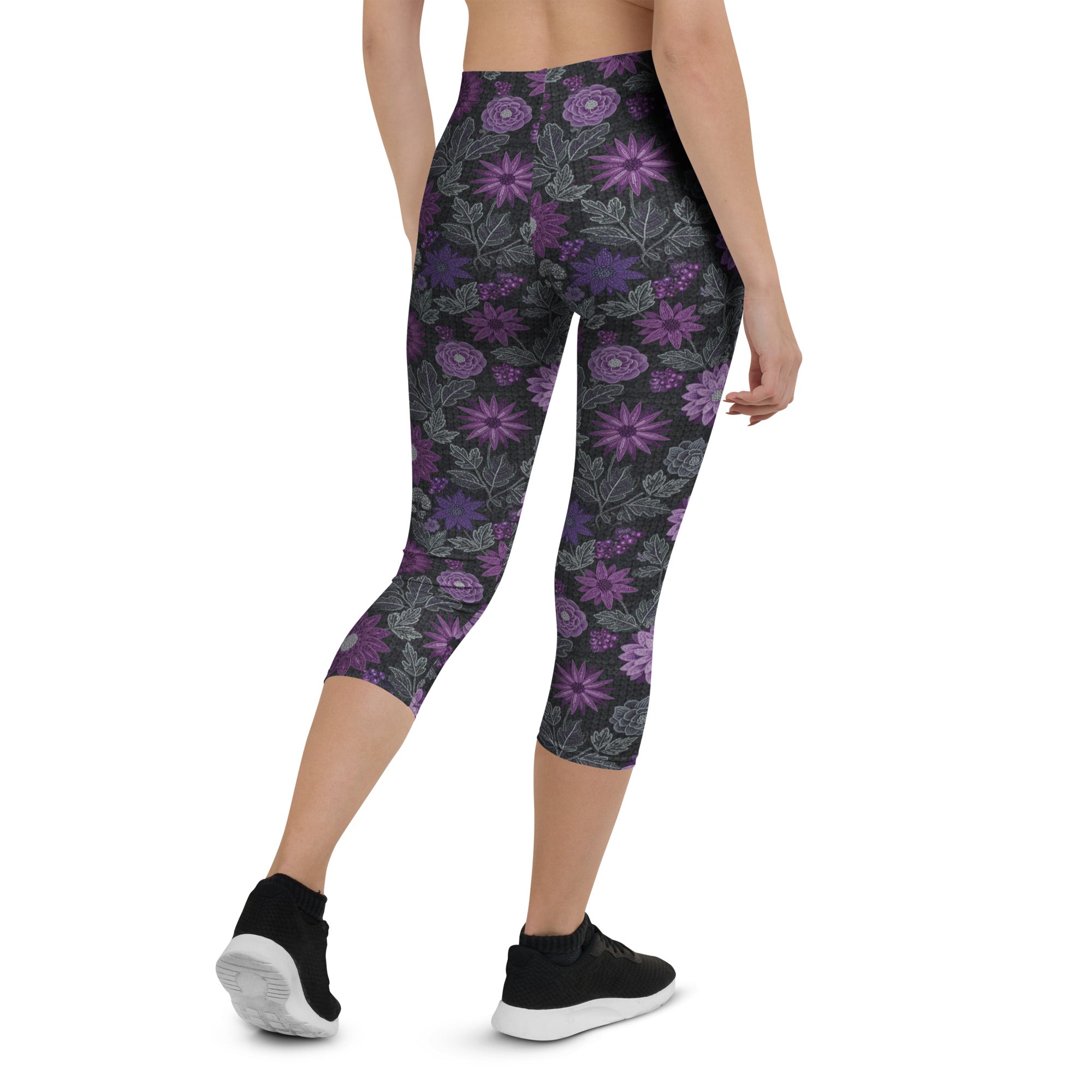 Jewel Orchid Capri Leggings | GearBunch