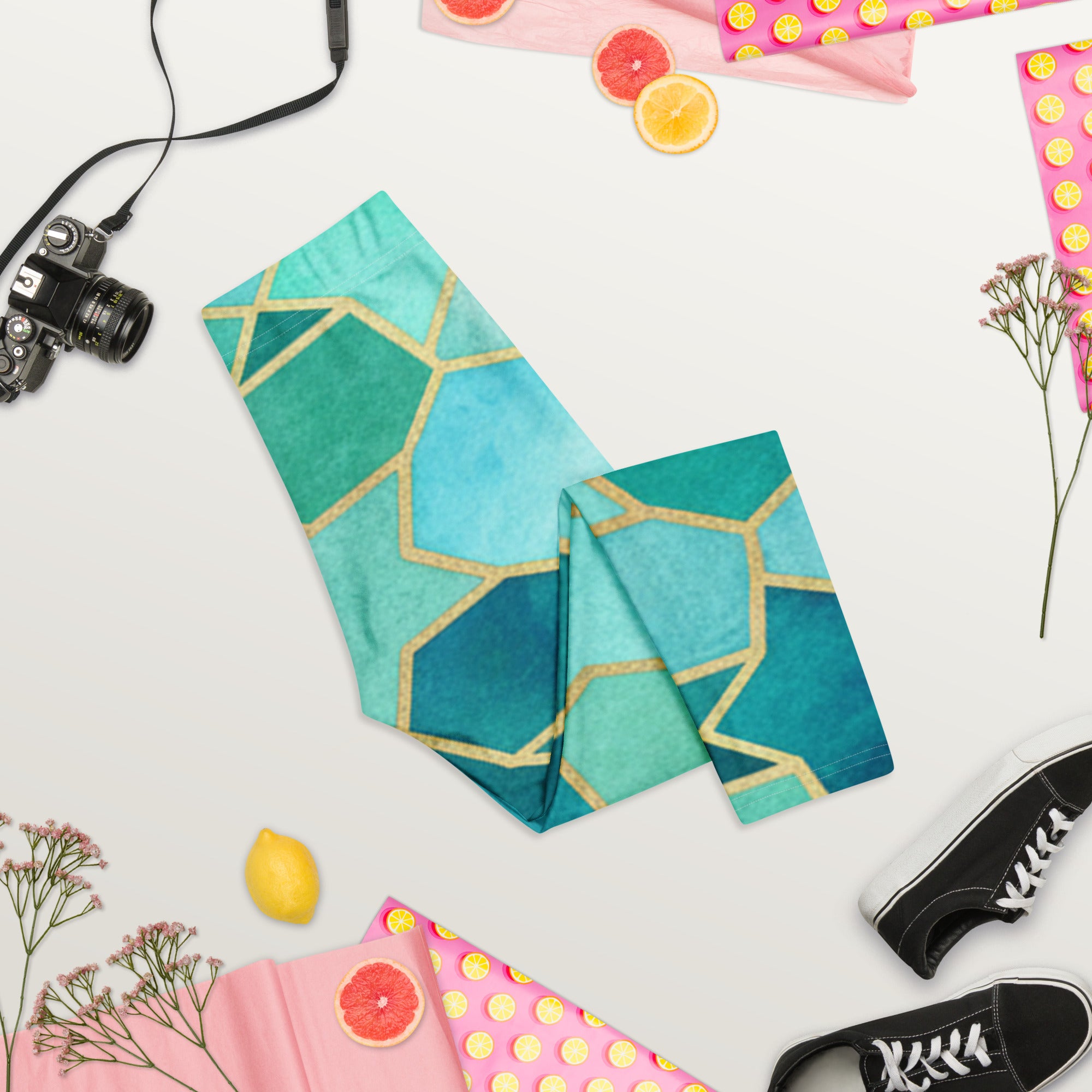 Lagoon Arabic Capri Leggings | GearBunch