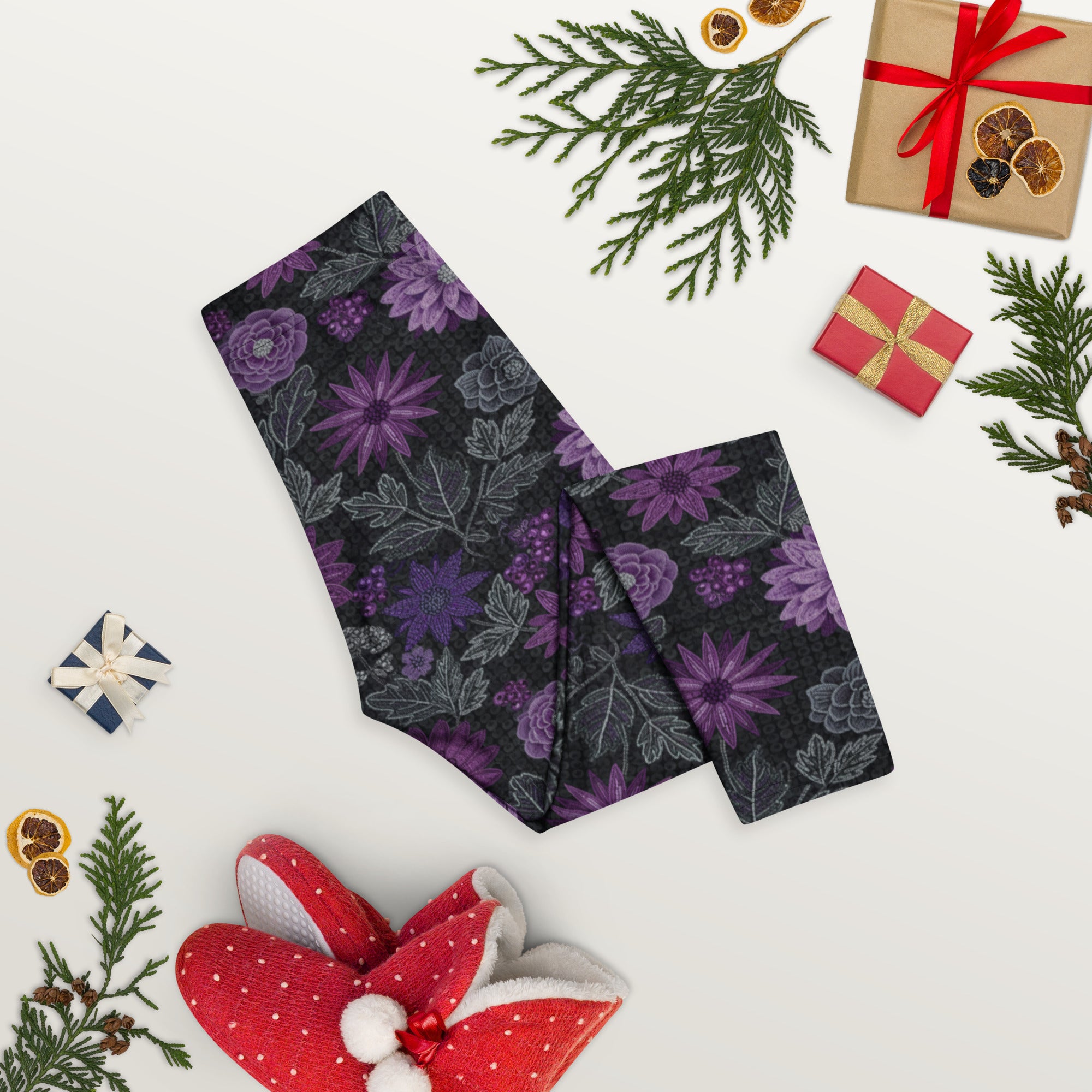 Jewel Orchid Capri Leggings | GearBunch