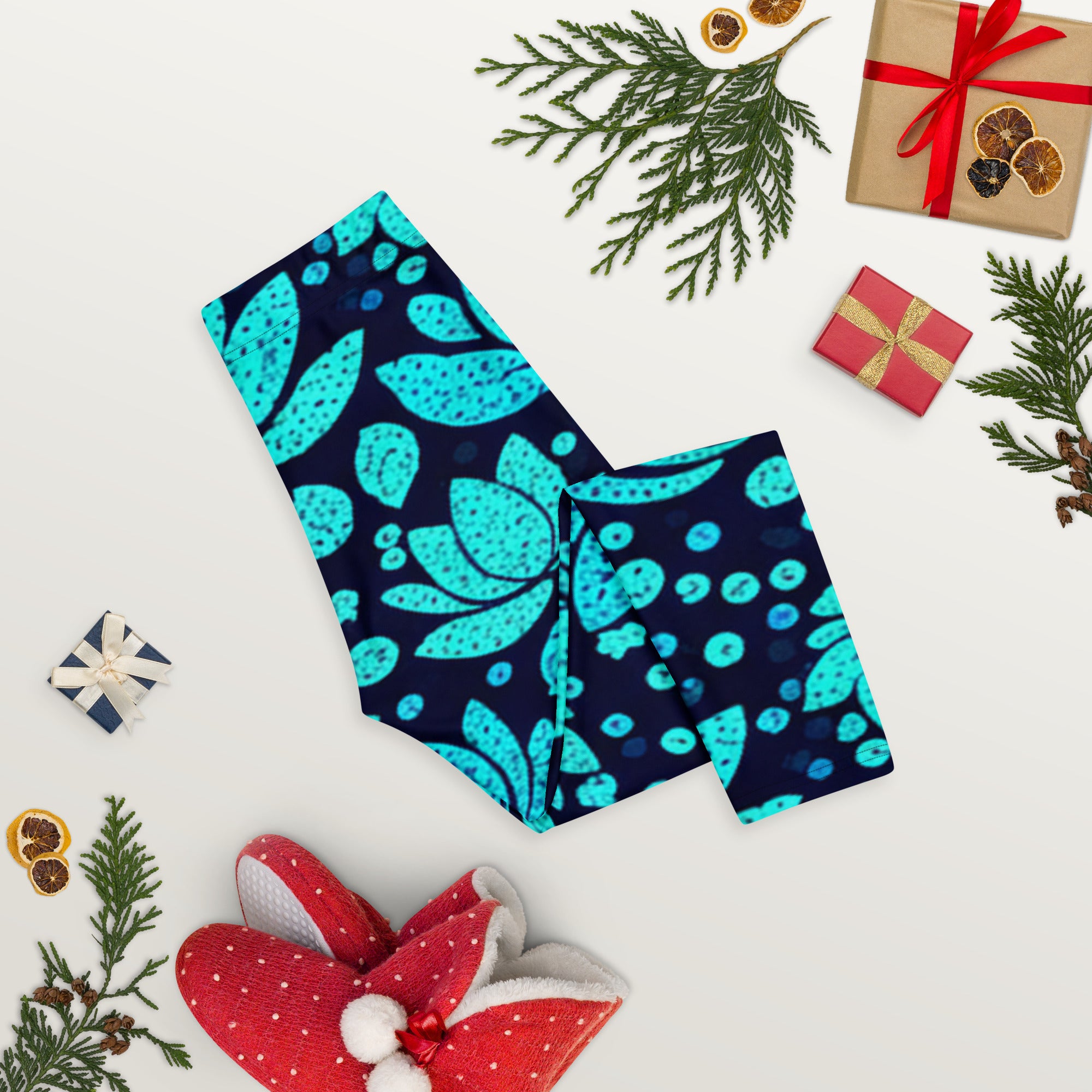 Teal Lotus Capri Leggings | GearBunch