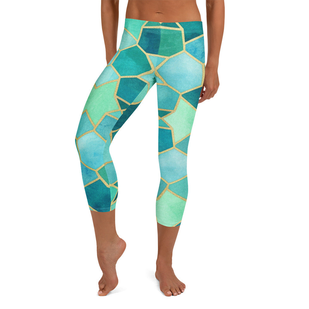 Lagoon Arabic Capri Leggings | GearBunch