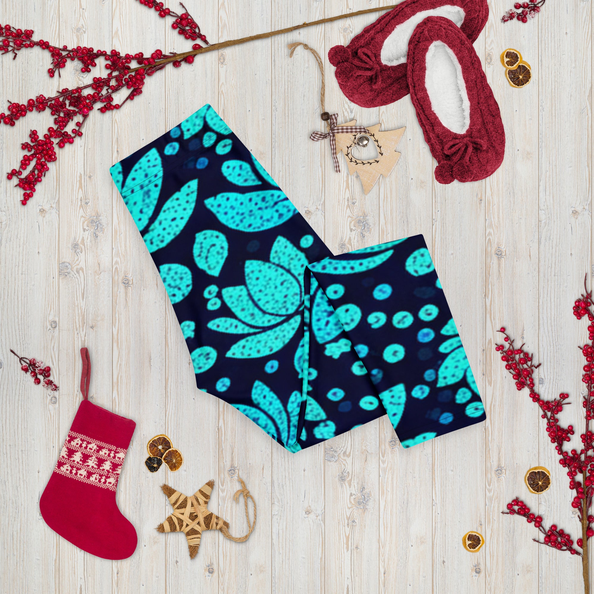Teal Lotus Capri Leggings | GearBunch