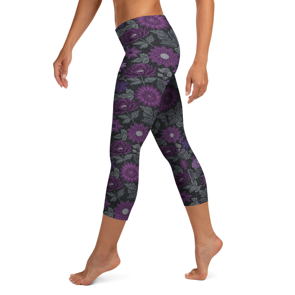 Jewel Orchid Capri Leggings | GearBunch