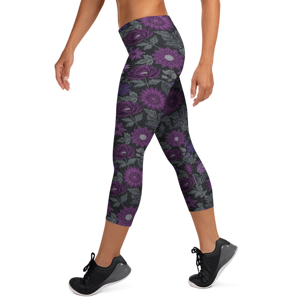 Jewel Orchid Capri Leggings | GearBunch