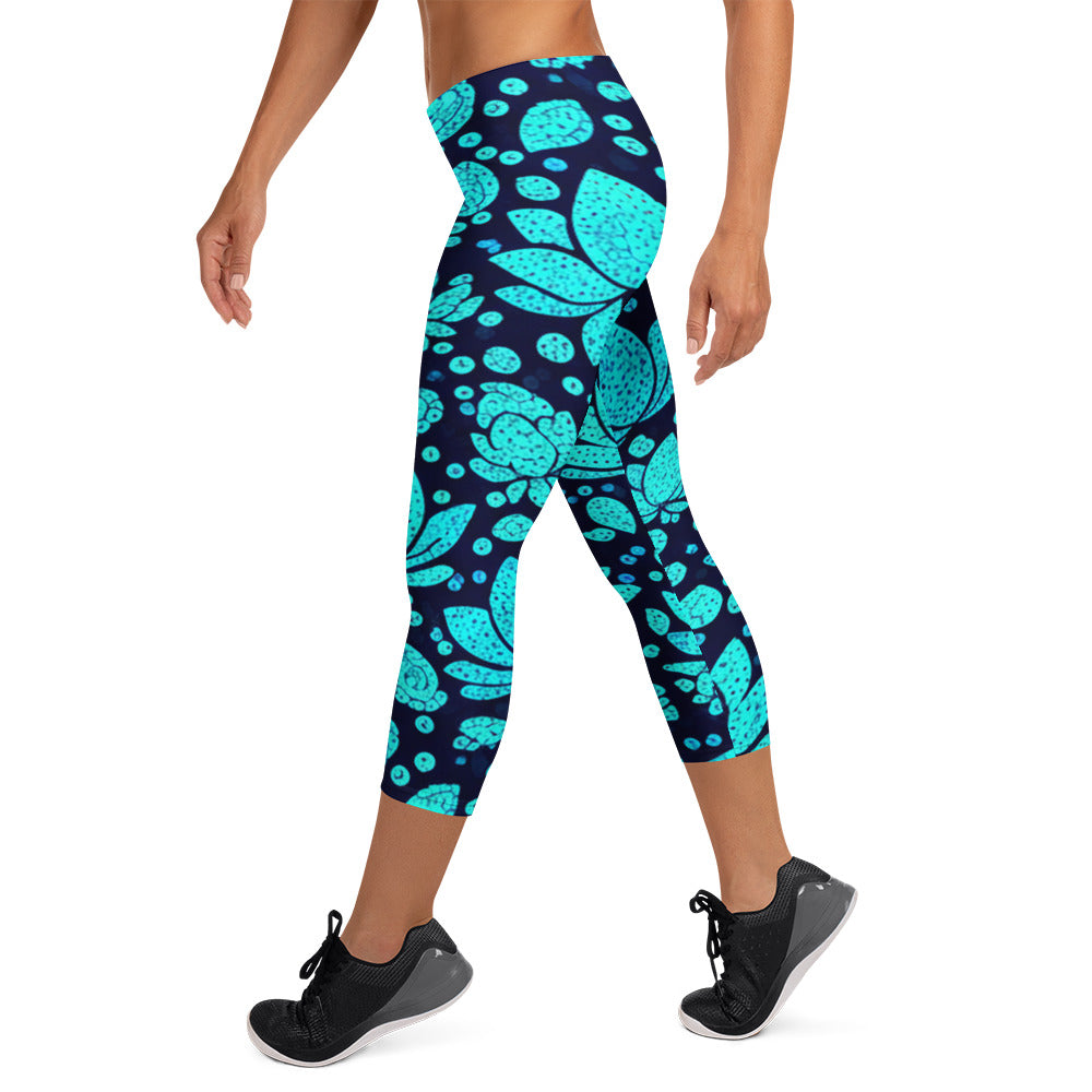 Teal Lotus Capri Leggings | GearBunch