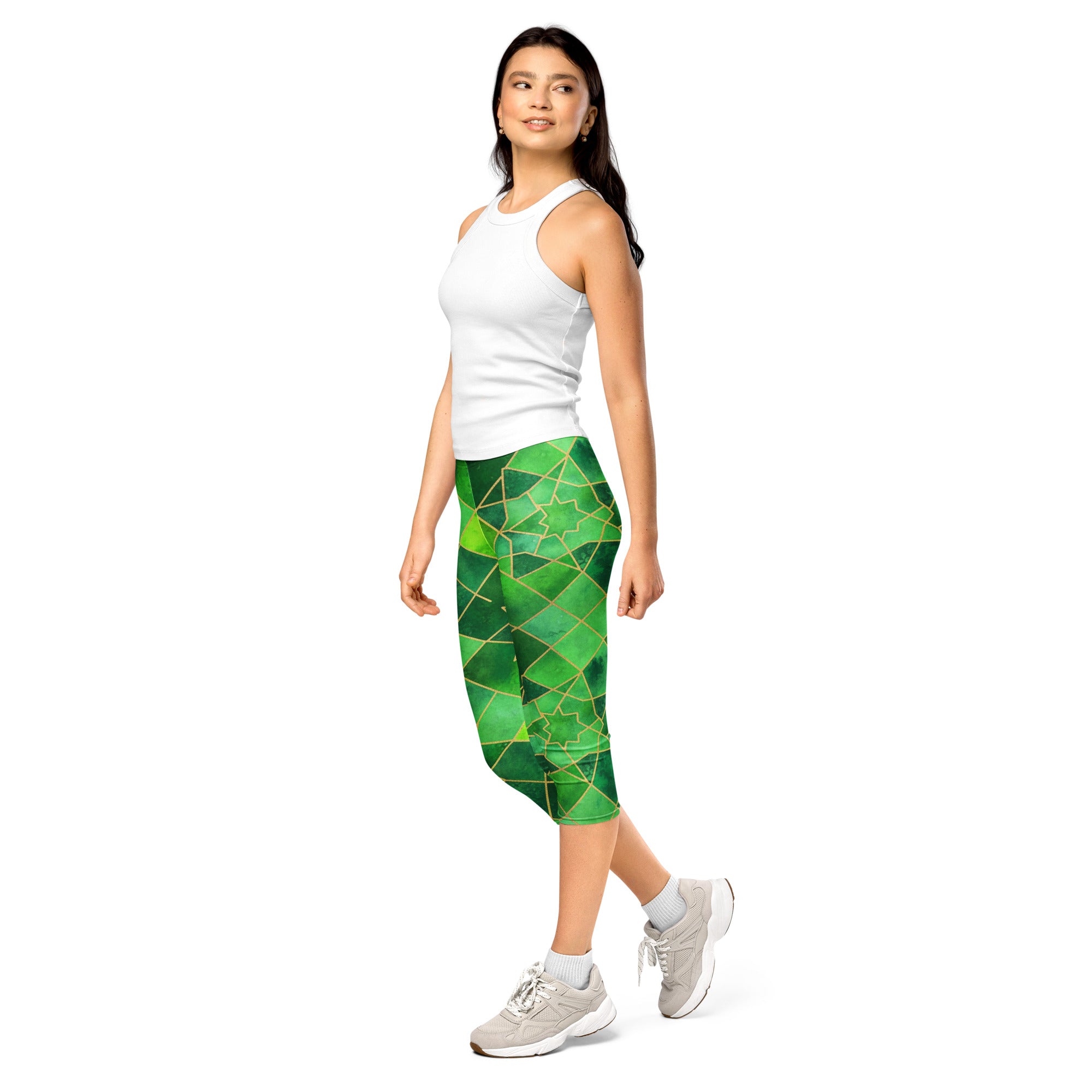 Emerald Jewel Capri Leggings | GearBunch