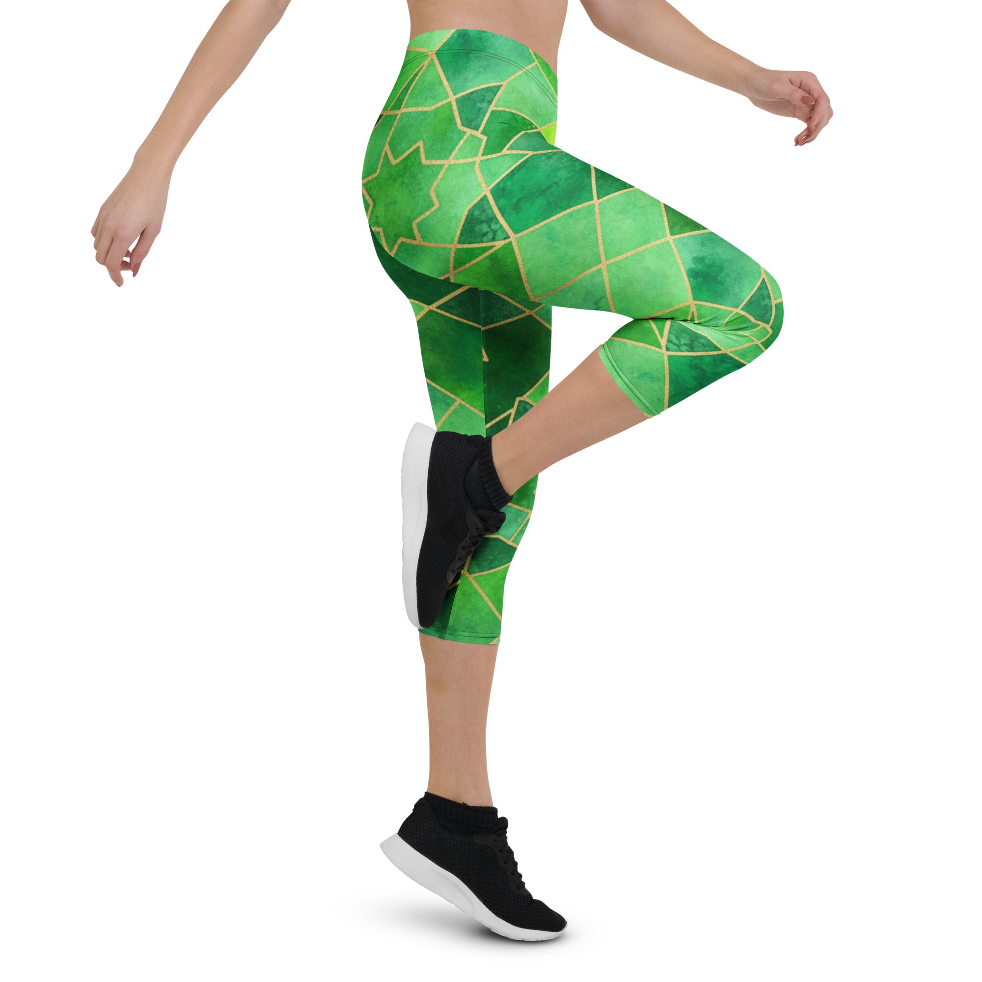 Emerald Jewel Capri Leggings | GearBunch