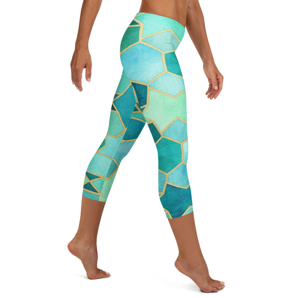 Lagoon Arabic Capri Leggings | GearBunch