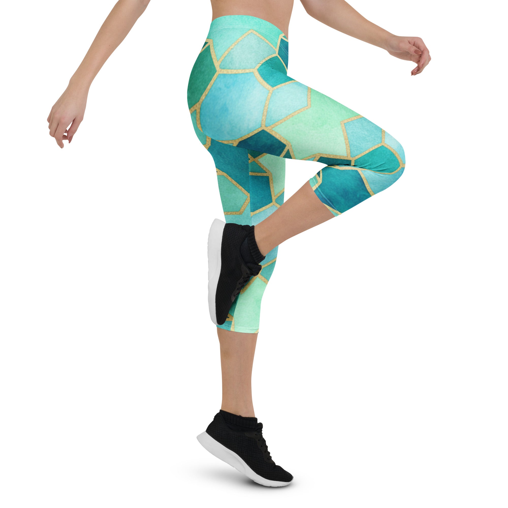 Lagoon Arabic Capri Leggings | GearBunch