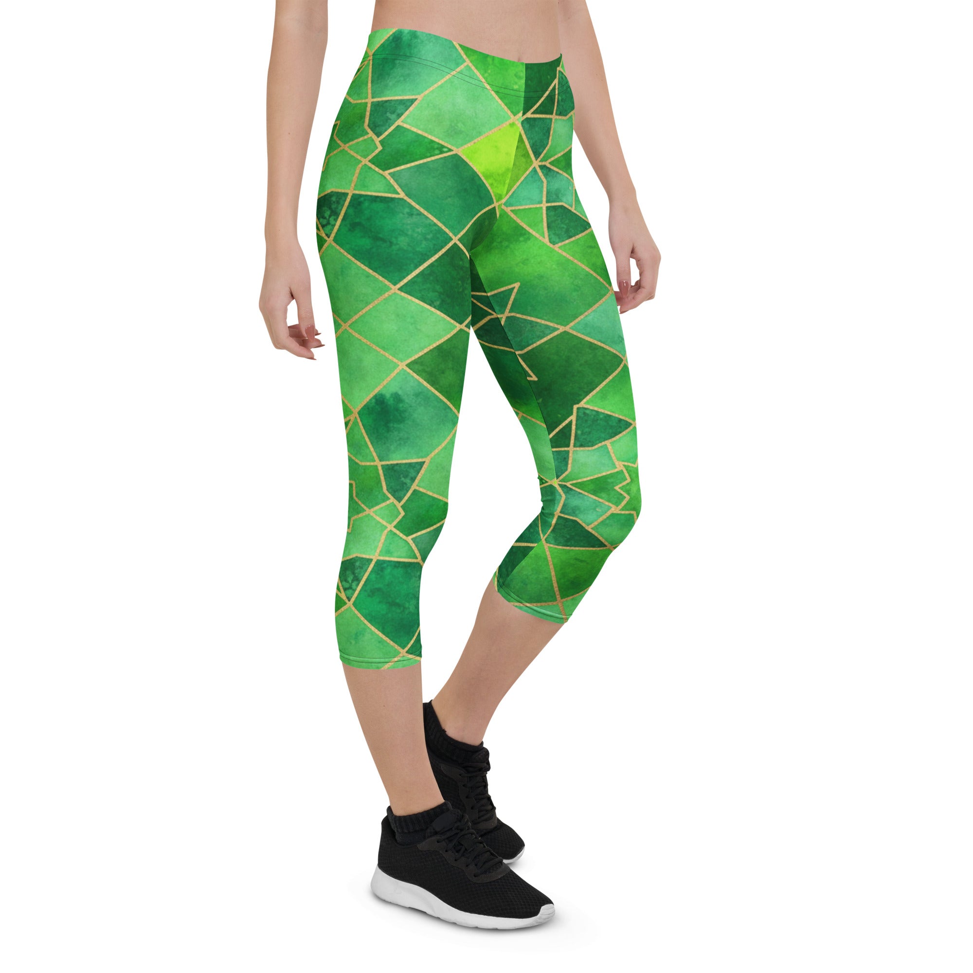 Emerald Jewel Capri Leggings | GearBunch