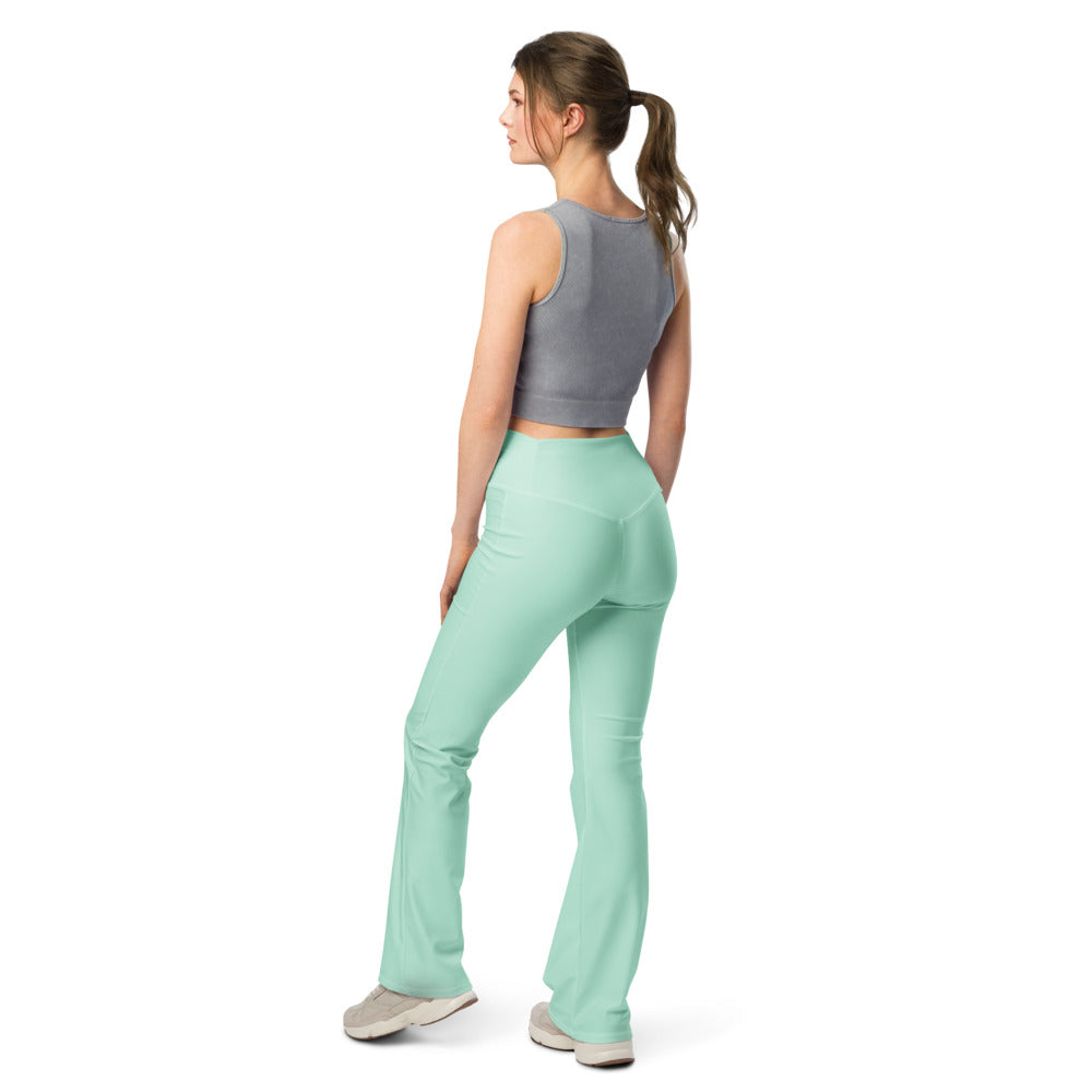 Solid leggings back view | GearBunch