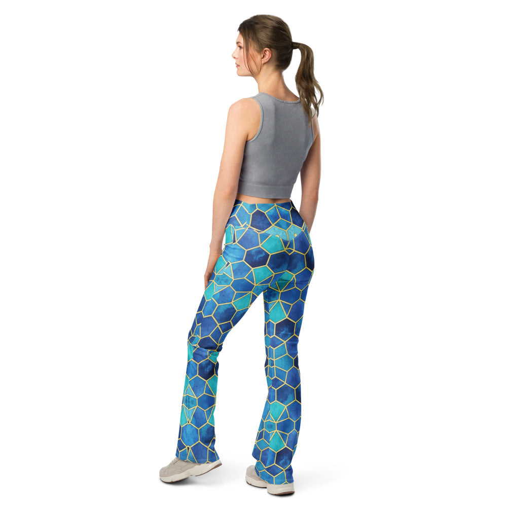 Flare leggings back view | GearBunch