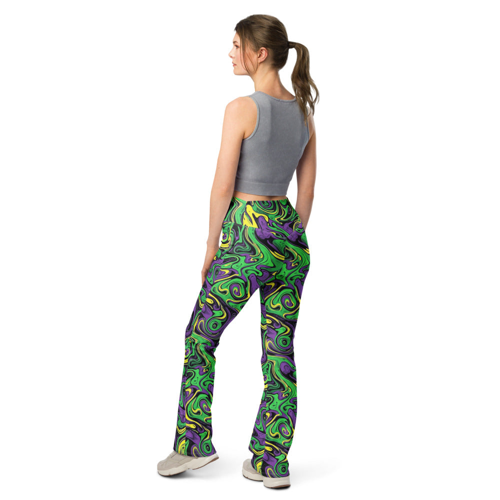 Flare leggings back view | GearBunch