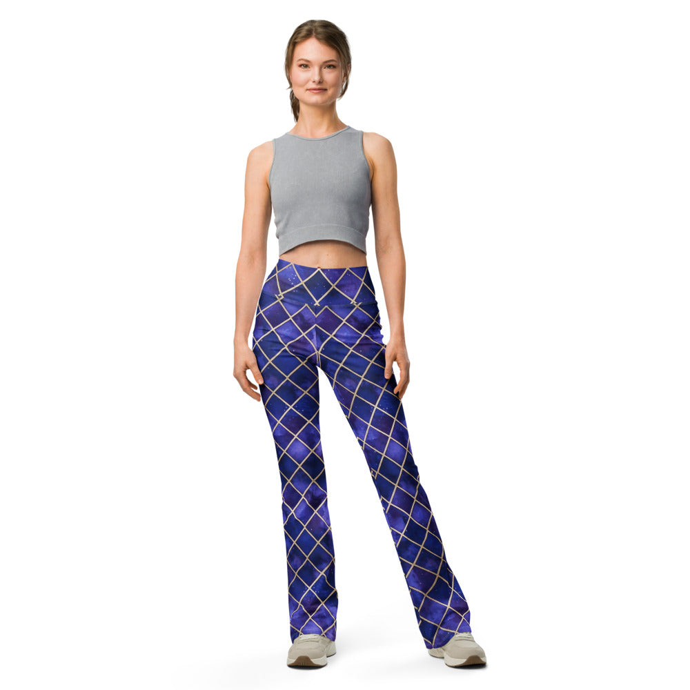 Flare leggings front view | GearBunch