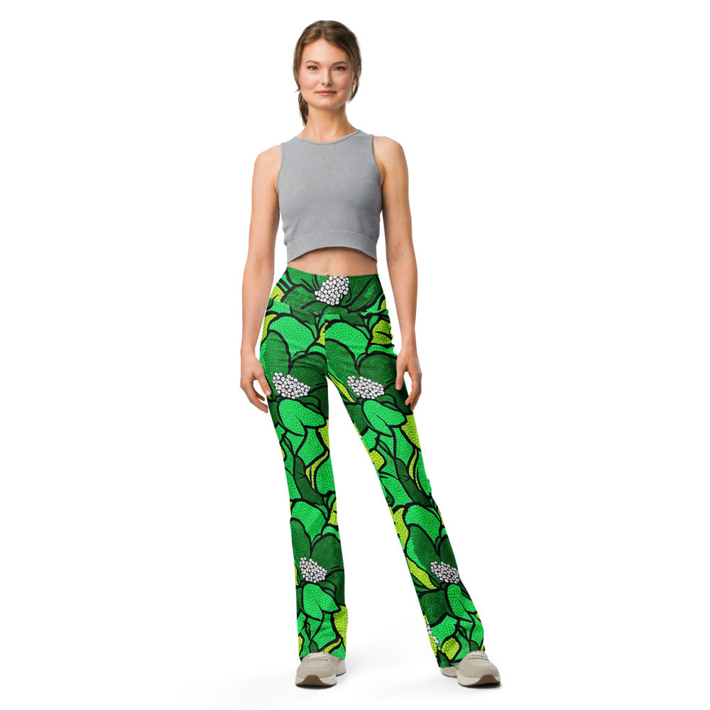 Flare leggings front view | GearBunch