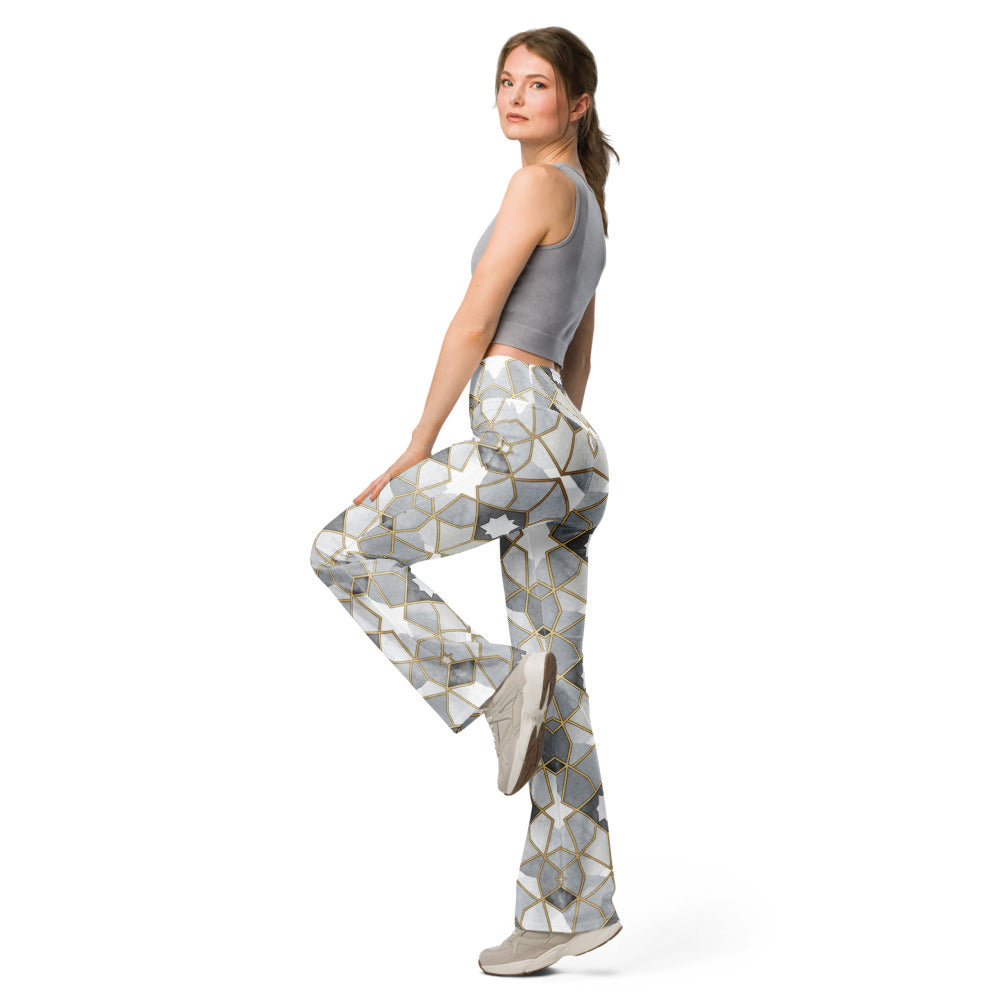 Flare leggings left view | GearBunch