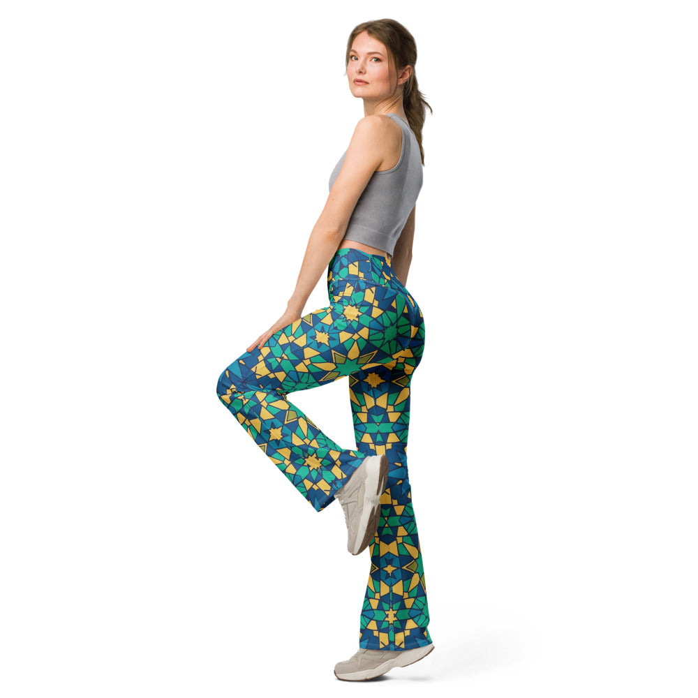 Flare leggings left view | GearBunch