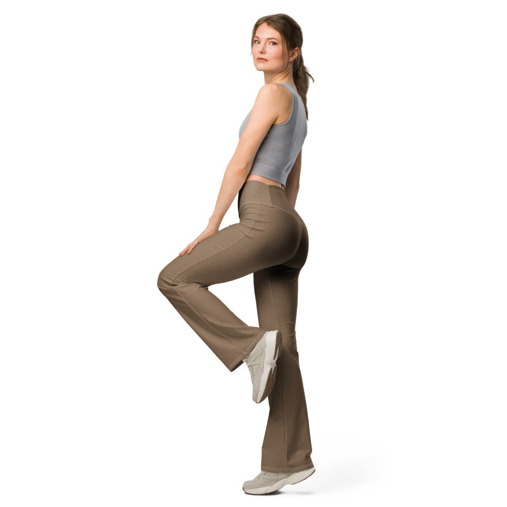 Solid leggings left view | GearBunch
