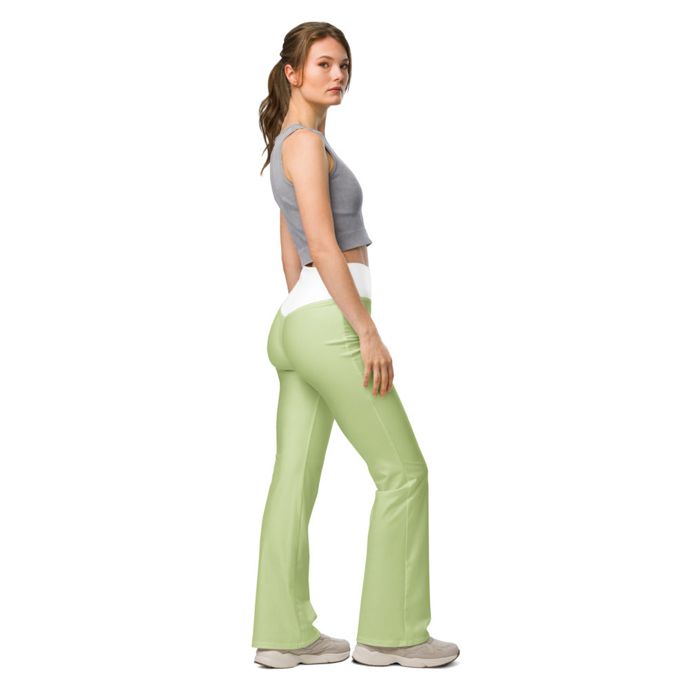 Solid leggings right view | GearBunch
