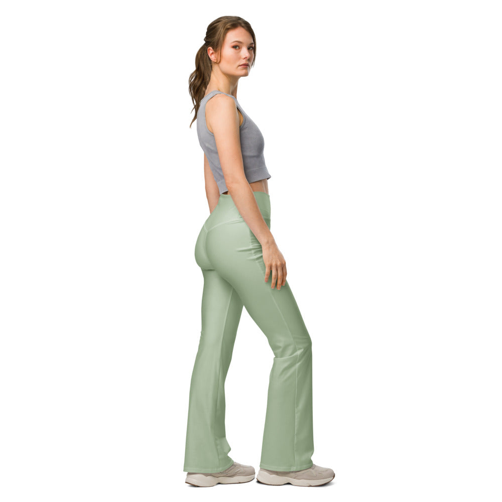 Solid leggings right view | GearBunch
