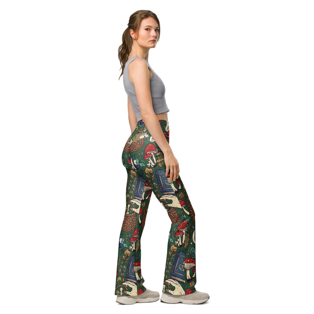 Flare leggings right view | GearBunch
