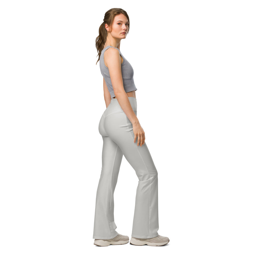 Solid leggings right view | GearBunch