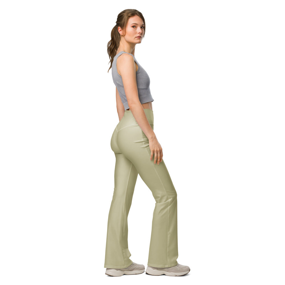 Solid leggings right view | GearBunch