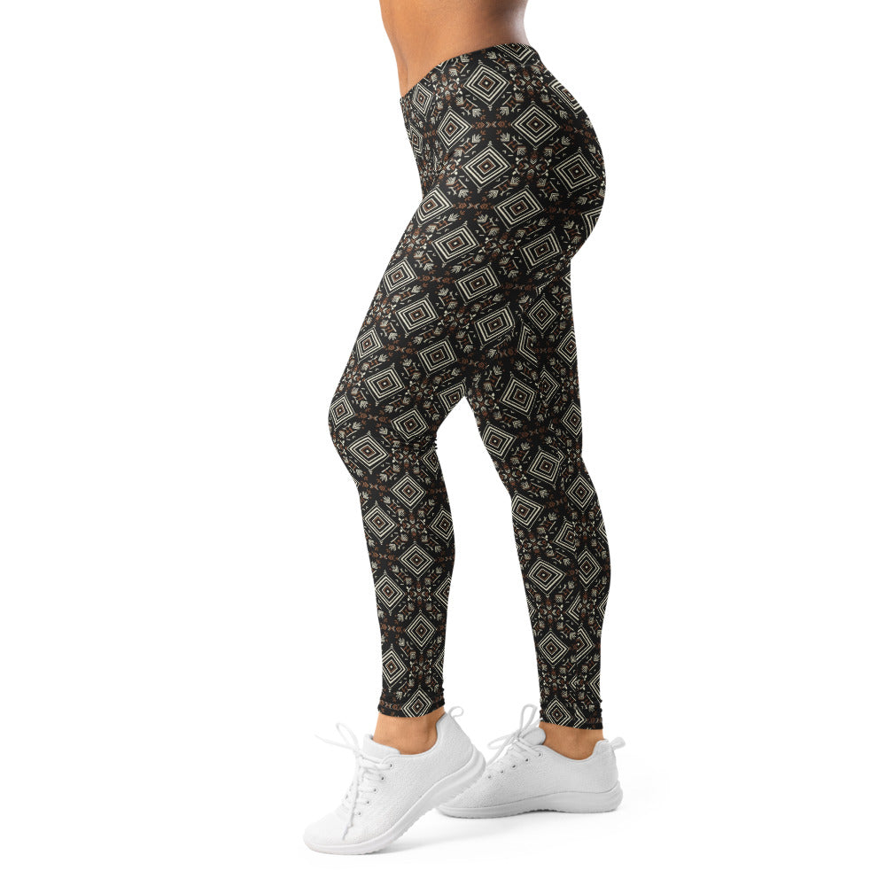 Solid leggings left view | GearBunch