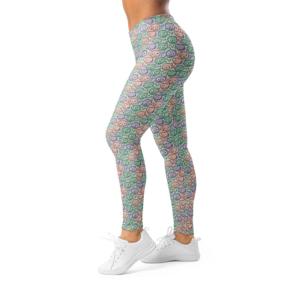 Solid leggings left view | GearBunch