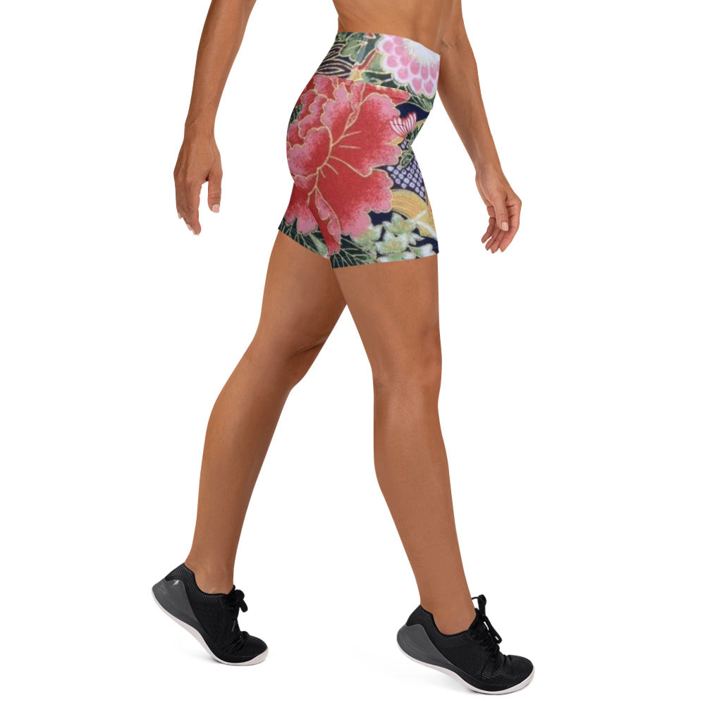 Yoga Shorts right view | GearBunch