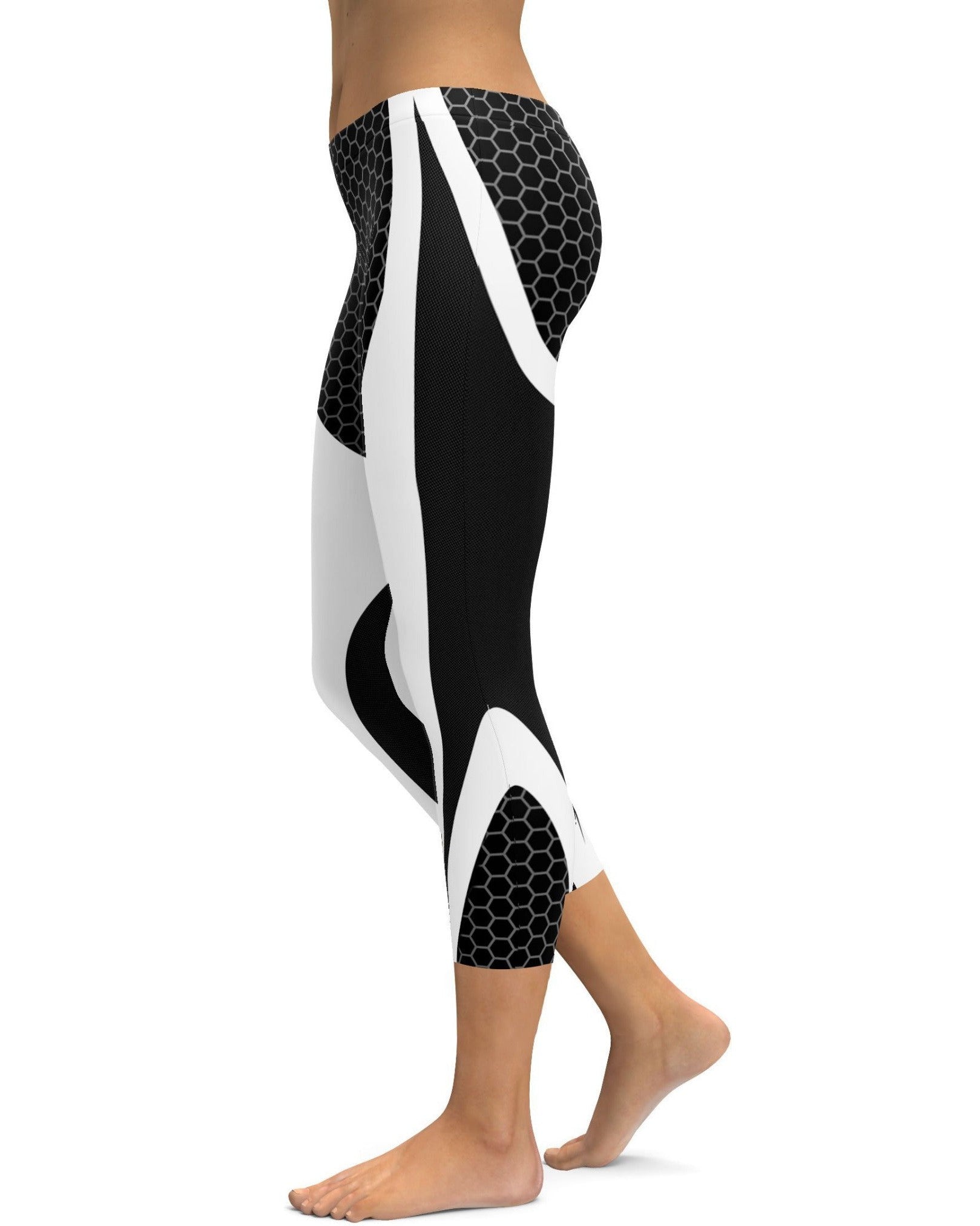 Black & White Honeycomb Carbon Capris - GearBunch