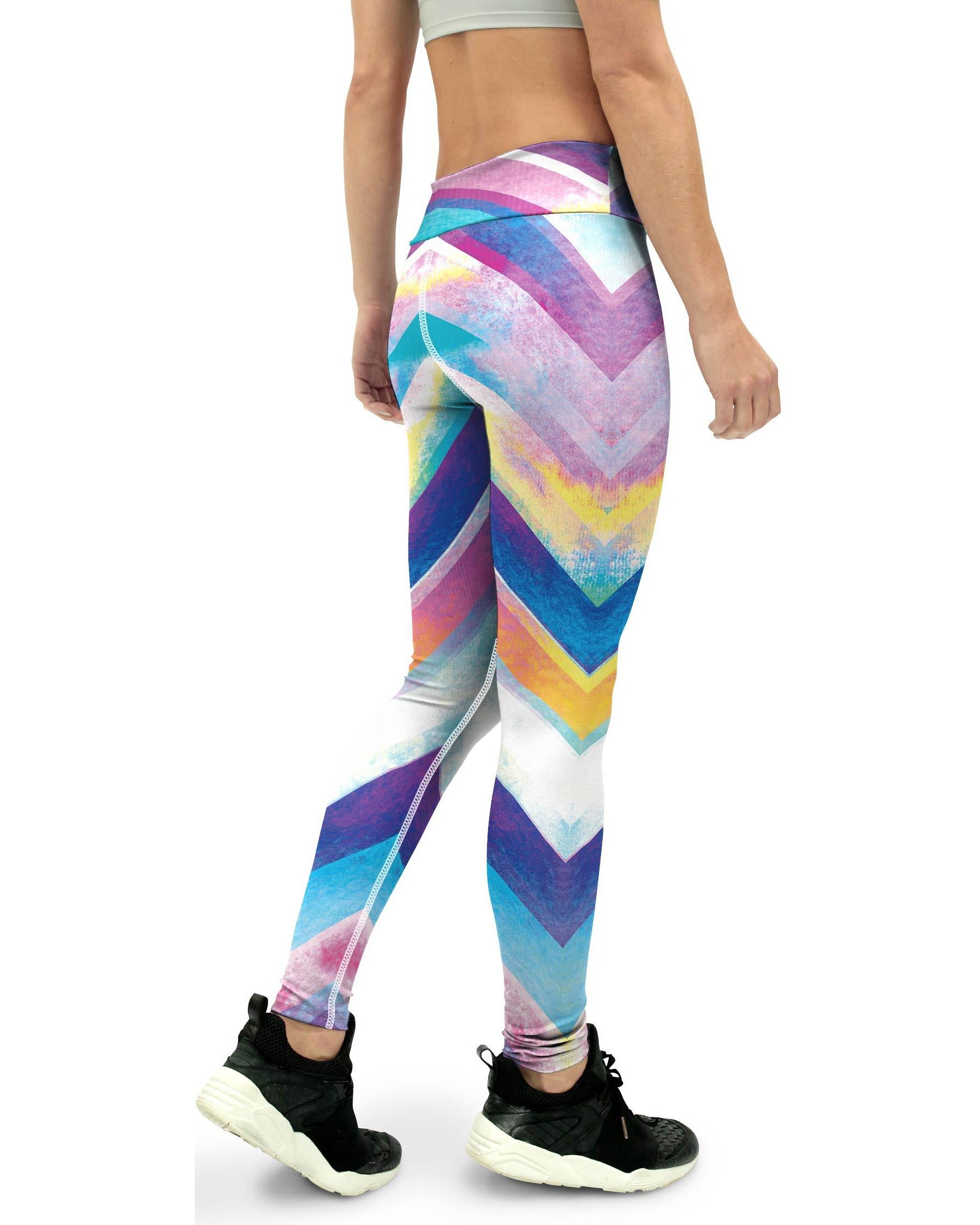 Zigzag Striped Yoga Pants Gearbunch