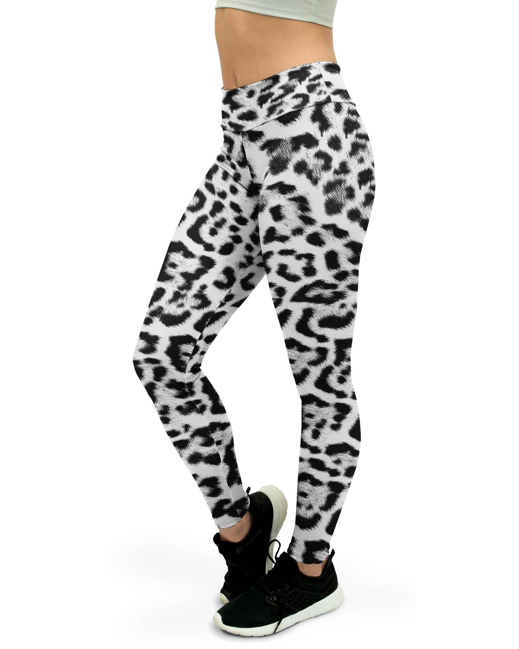 Snow Leopard Skin Women's Yoga Pants Gearbunch