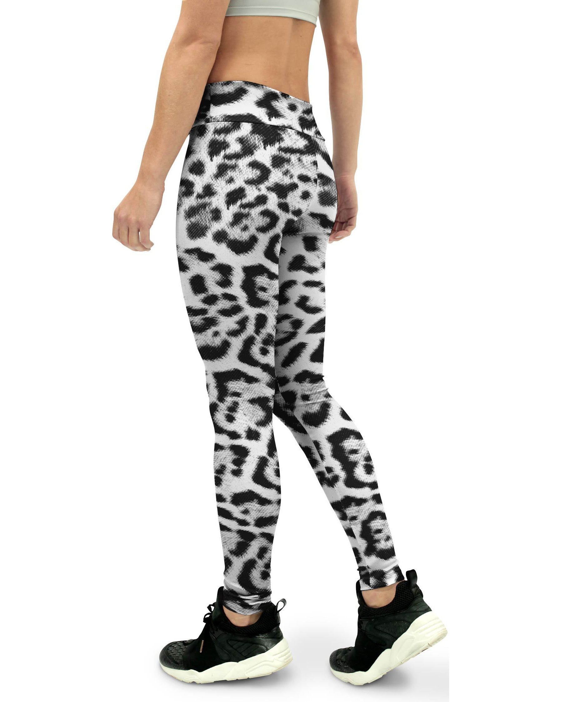 Snow Leopard Skin Women's Yoga Pants Gearbunch