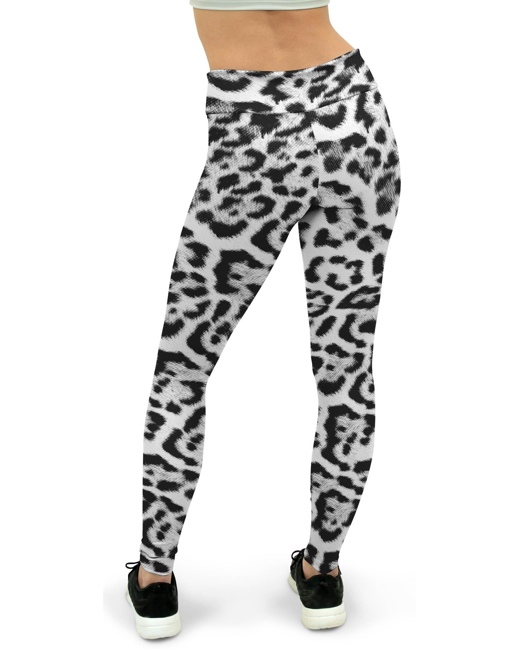 Snow Leopard Skin Women's Yoga Pants Gearbunch