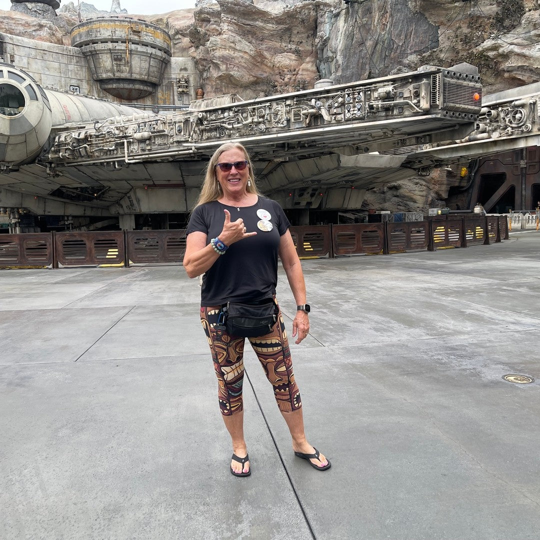 Lifestyle image for Printed leggings - GearBunch activewear