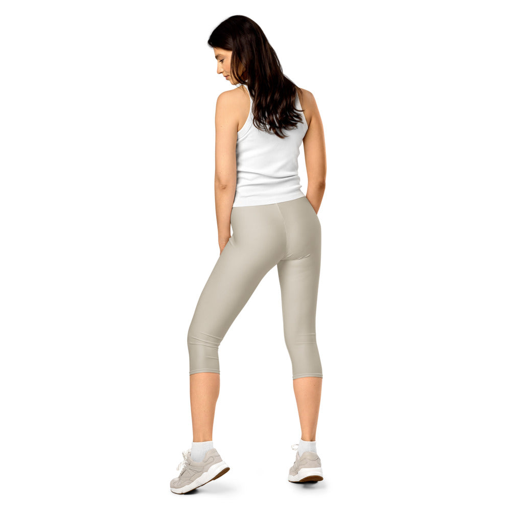 Solid leggings back view | GearBunch