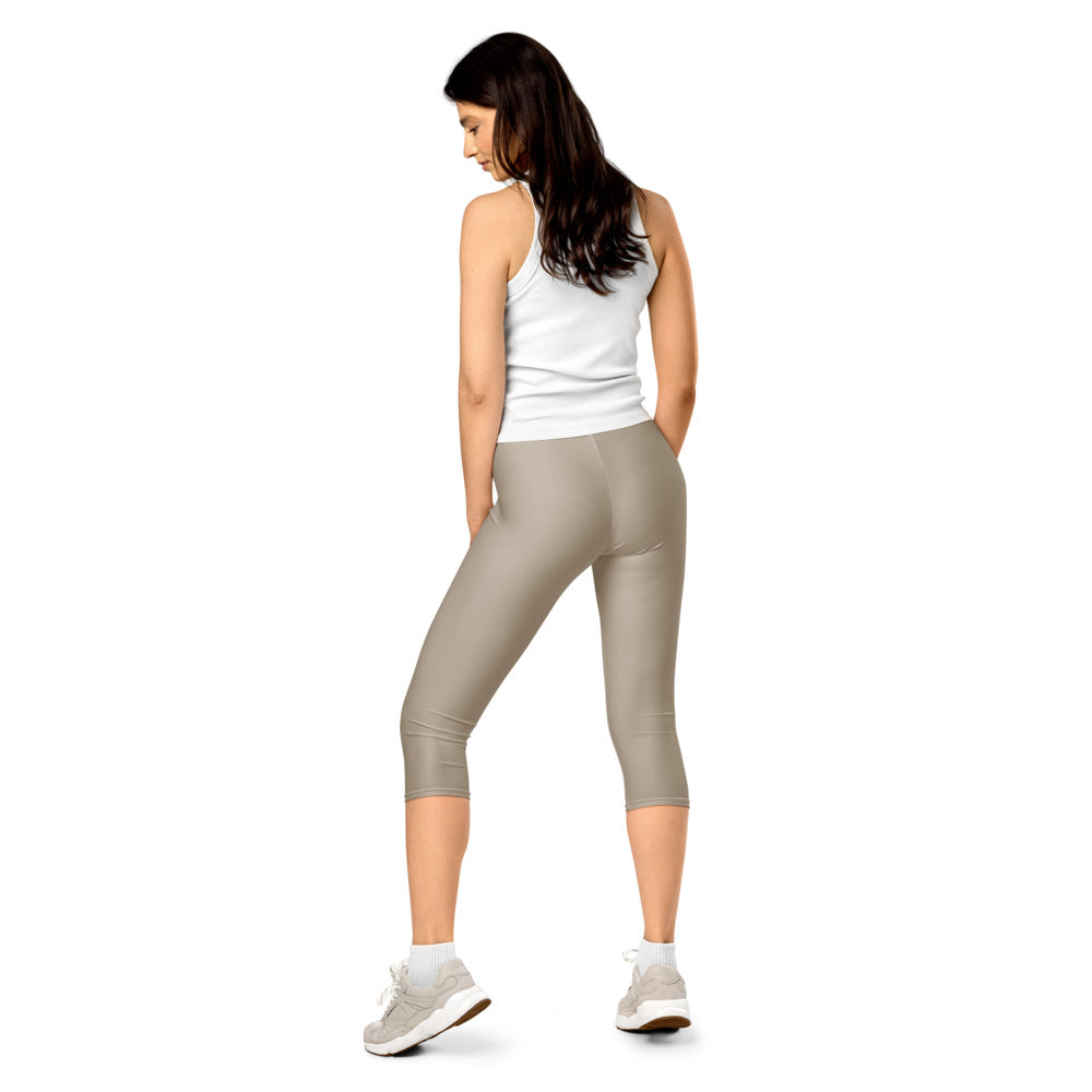 Solid leggings back view | GearBunch
