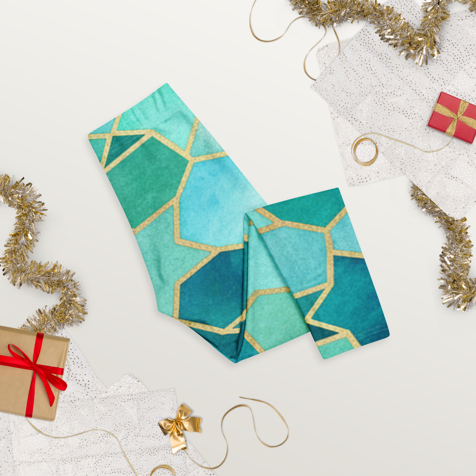 Lagoon Arabic Capri Leggings | GearBunch