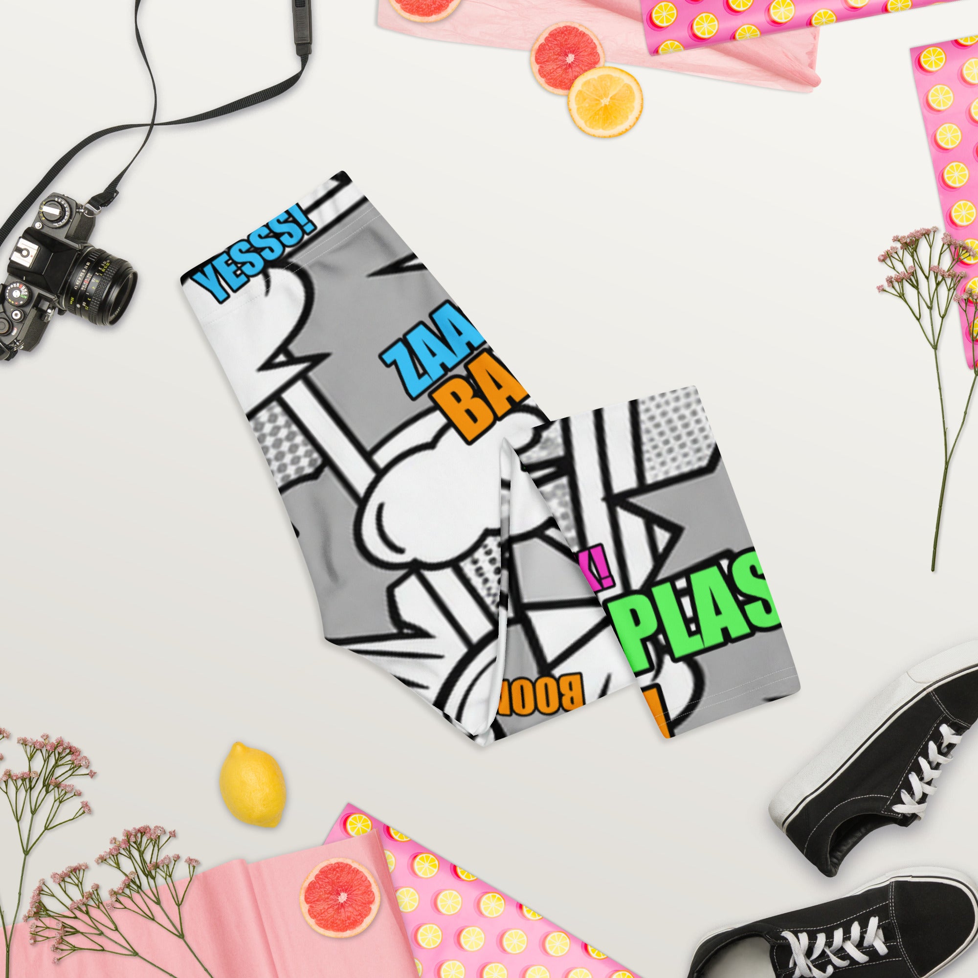 Comic Pop Monochrome Capri Leggings | GearBunch