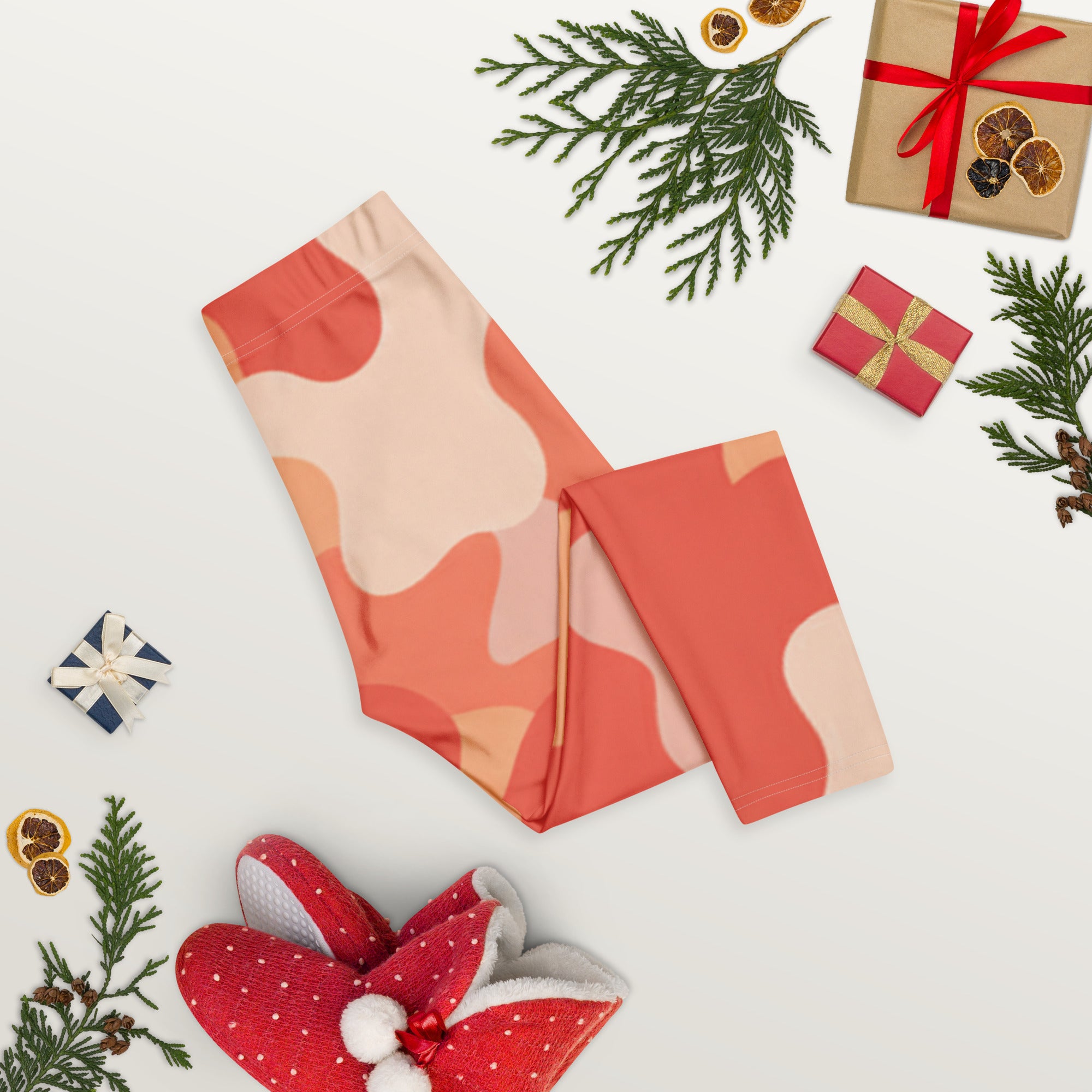 Coral Sunset Camo Capri Leggings | GearBunch