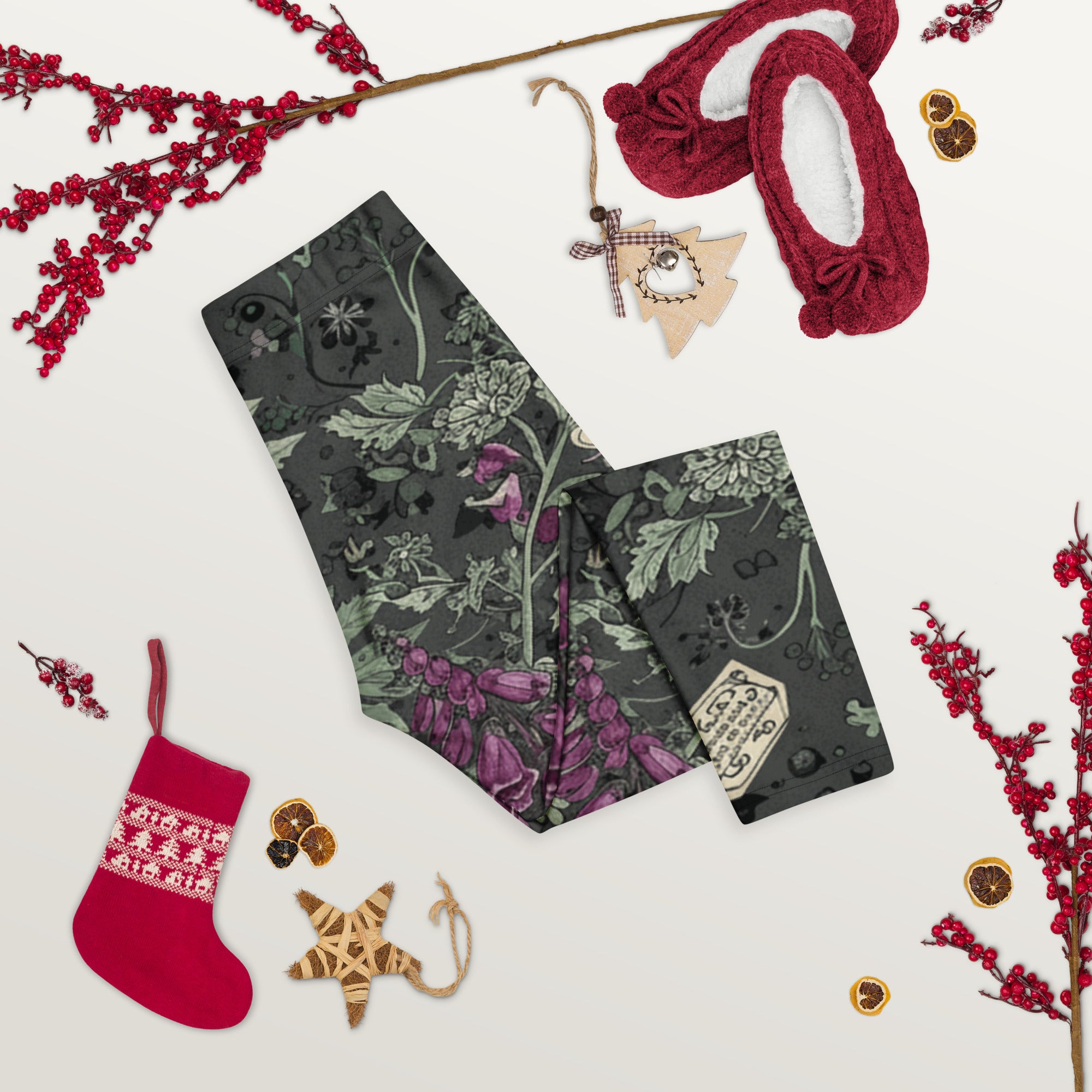 Hemlock Goth Capri Leggings | GearBunch
