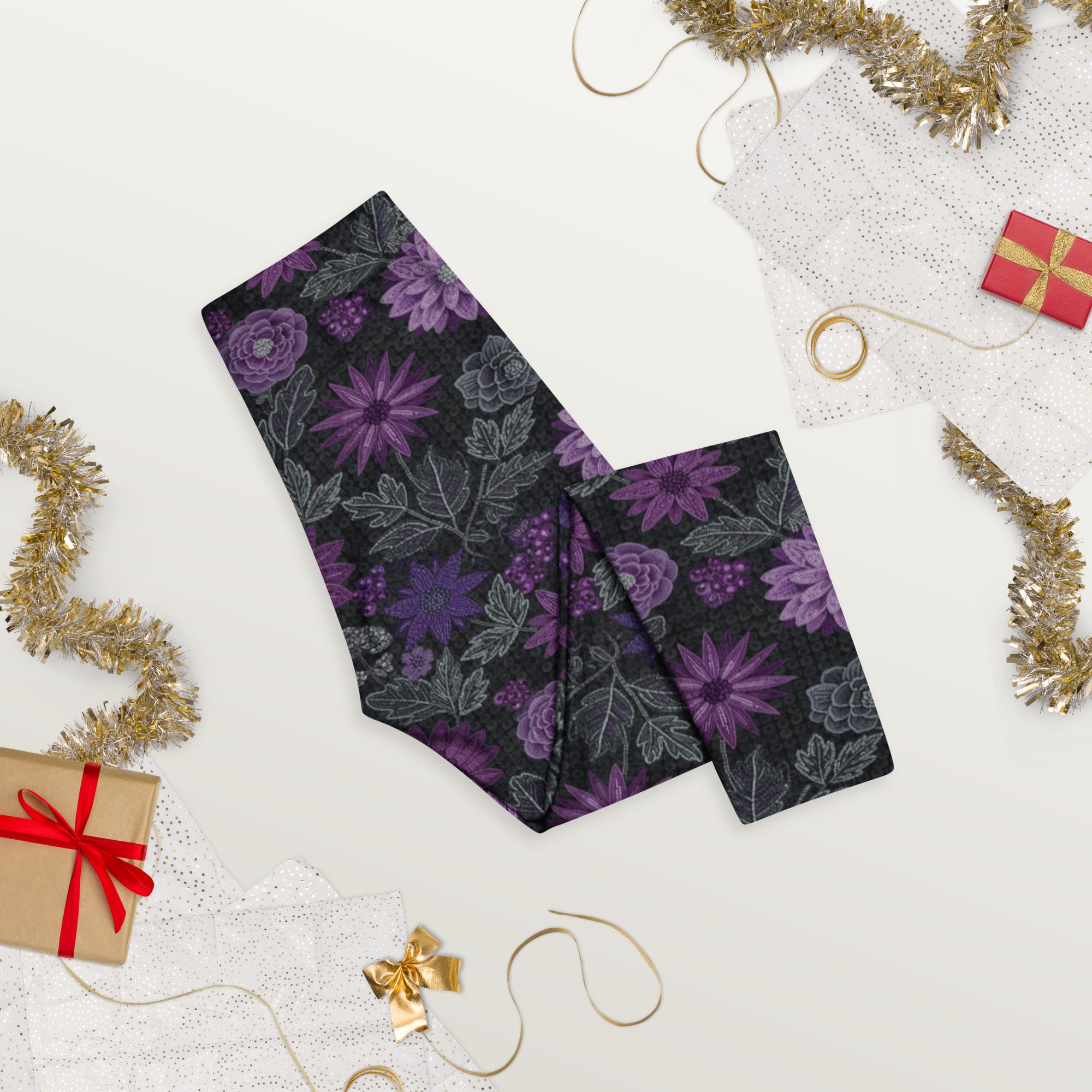 Jewel Orchid Capri Leggings | GearBunch