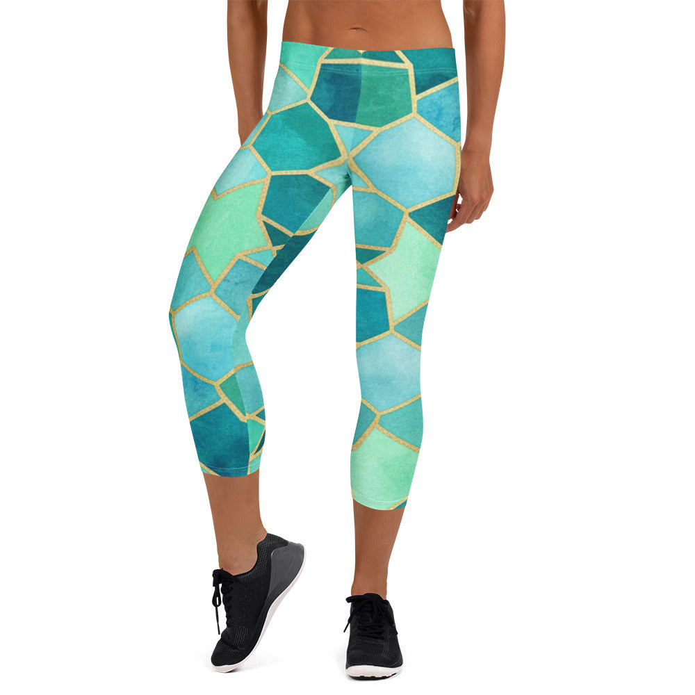 Lagoon Arabic Capri Leggings | GearBunch