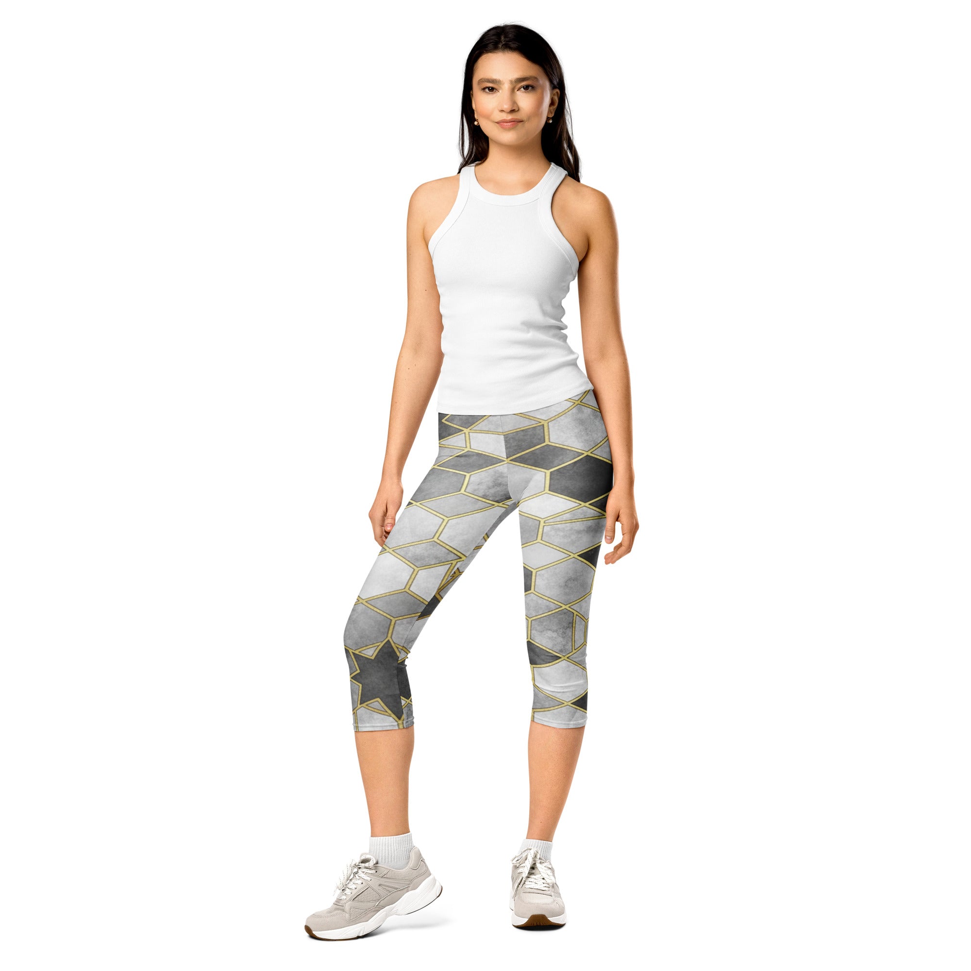 Monochrome Luxe Capri Leggings | GearBunch
