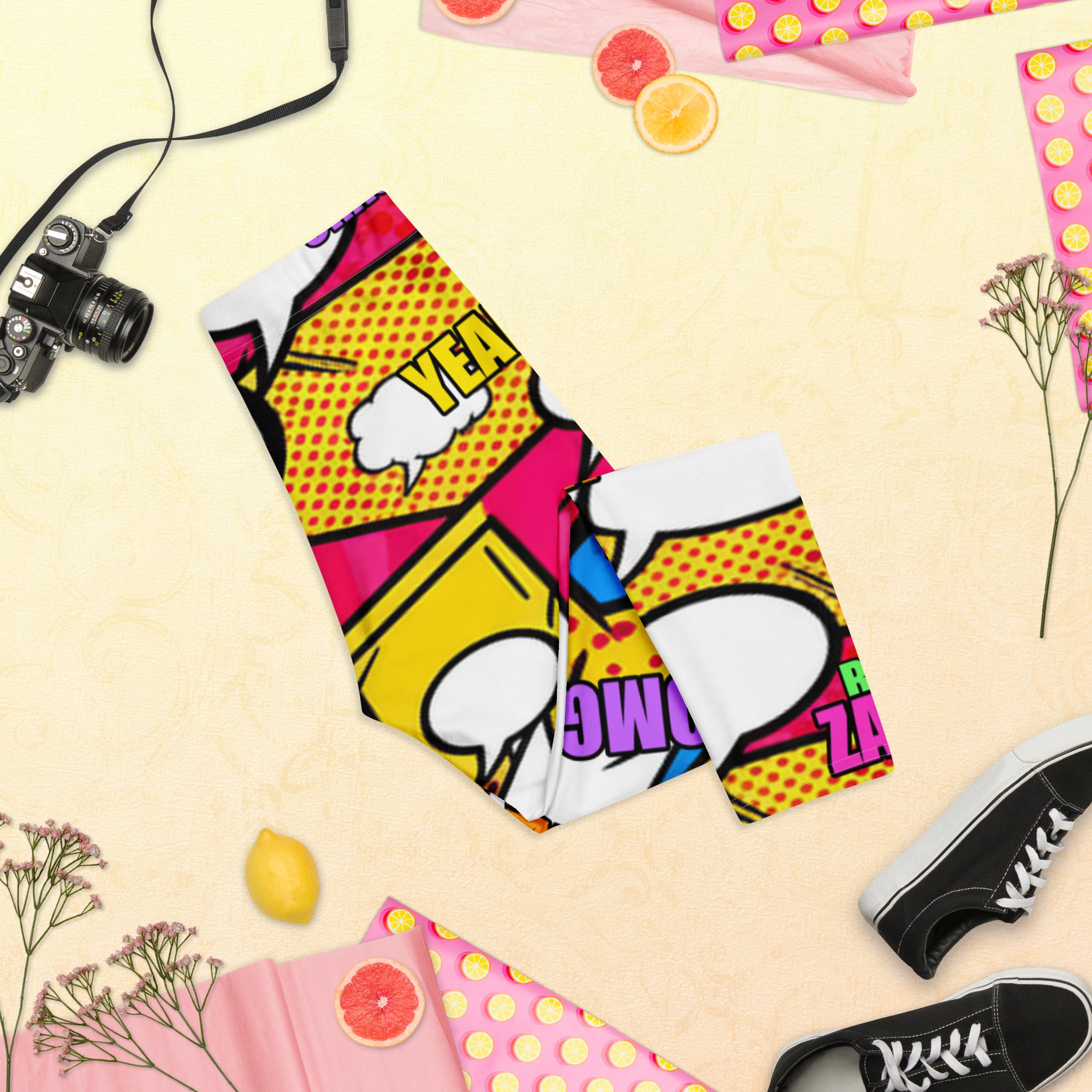 Comic Pop Retro Red Capri Leggings | GearBunch