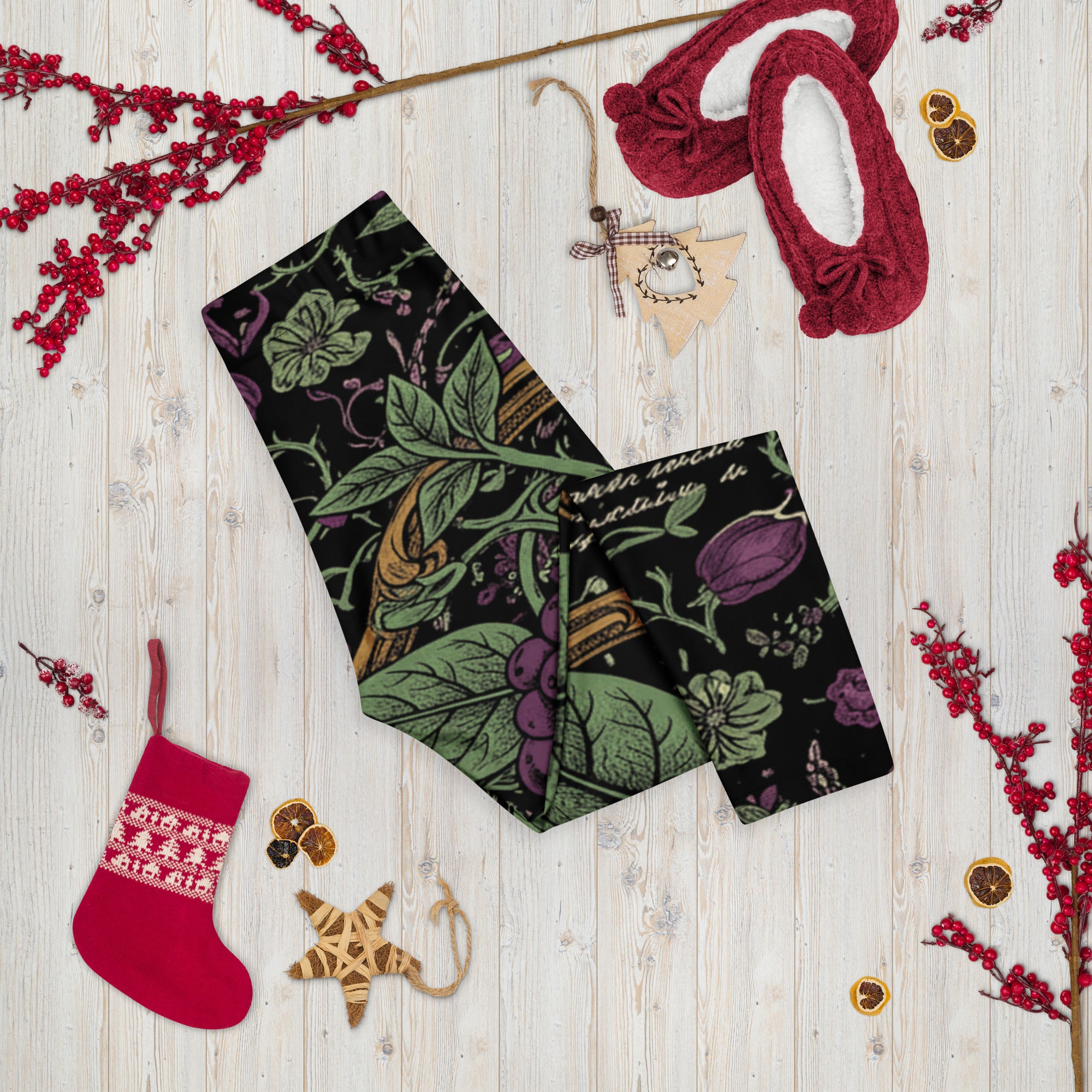 Deadly Nightshade Capri Leggings | GearBunch