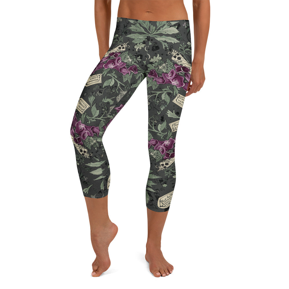Hemlock Goth Capri Leggings | GearBunch