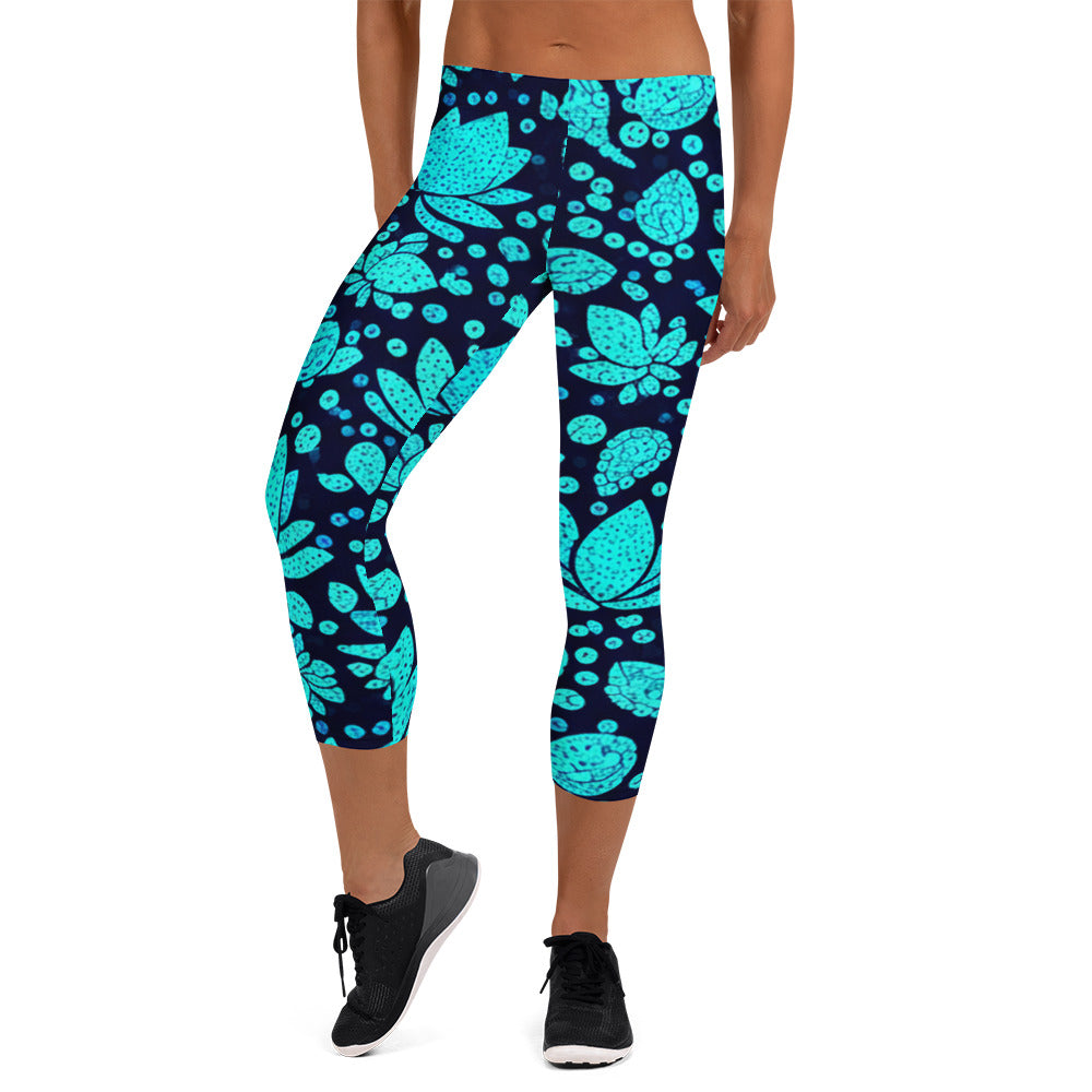 Teal Lotus Capri Leggings | GearBunch